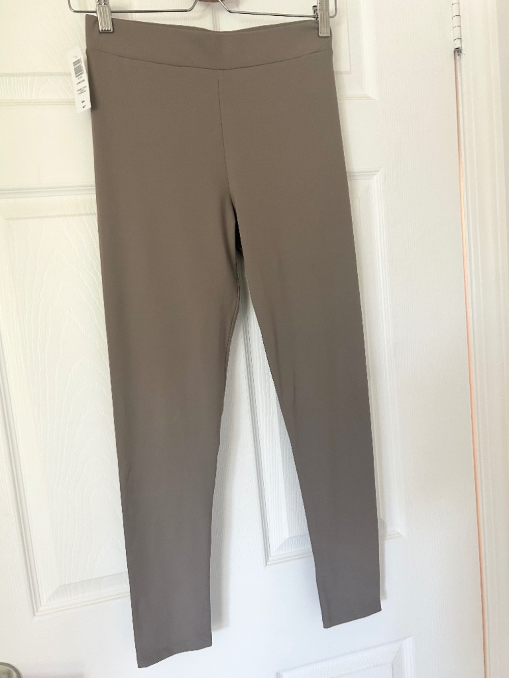 Aritzia Babaton Contour Legging - Turner Taupe - Size M